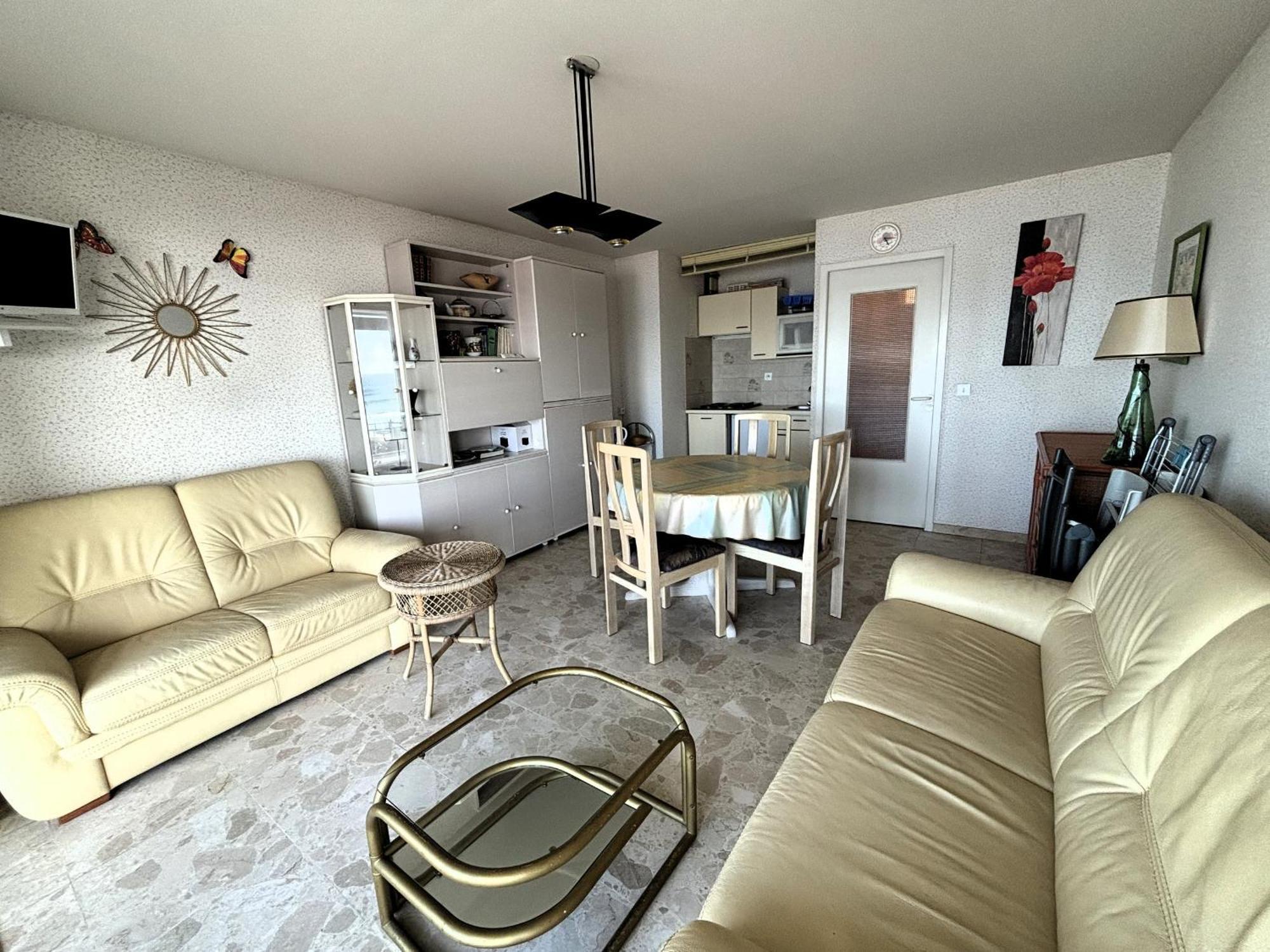 Appartement T2 Avec Balcon Et Vue Mer, 1Er Etage, Ascenseur, Tv, Cuisine Equipee - Fr-1-197-466 لي سابلِ دولونْ المظهر الخارجي الصورة