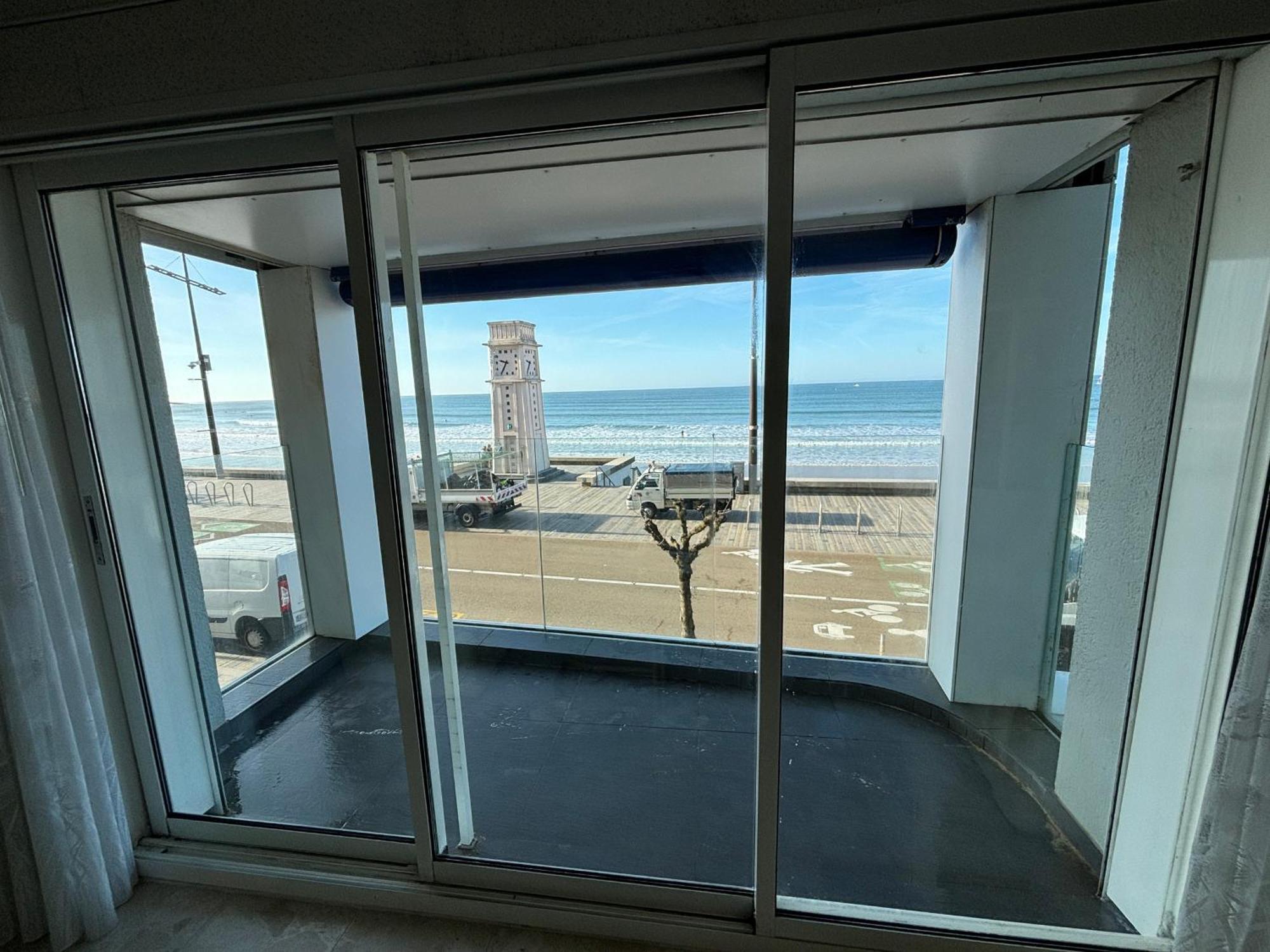 Appartement T2 Avec Balcon Et Vue Mer, 1Er Etage, Ascenseur, Tv, Cuisine Equipee - Fr-1-197-466 لي سابلِ دولونْ المظهر الخارجي الصورة
